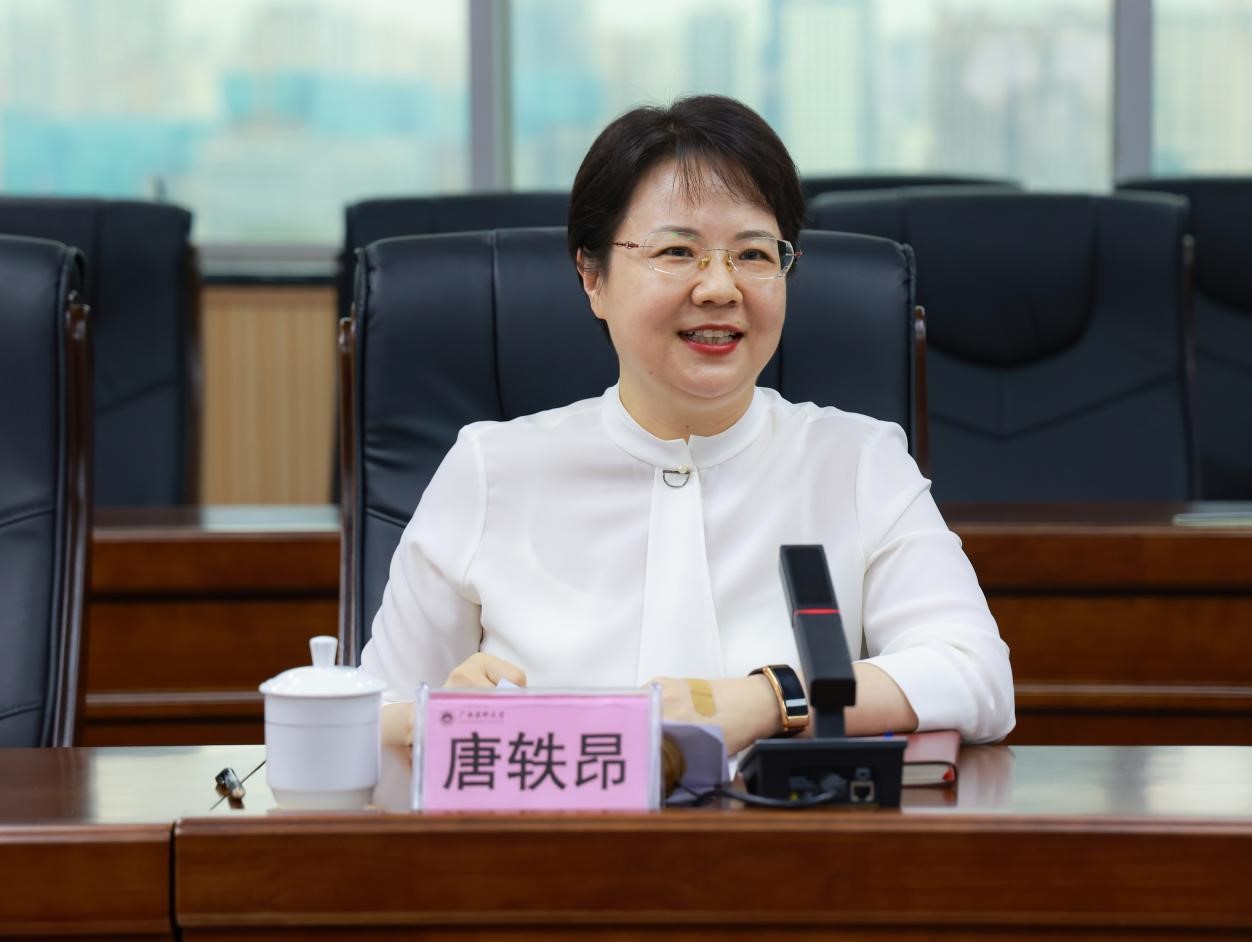 图4 自治区党委社会工作部部长、“两新”工委书记唐轶昂讲话.jpg beats365(中国区)-唯一官方网站