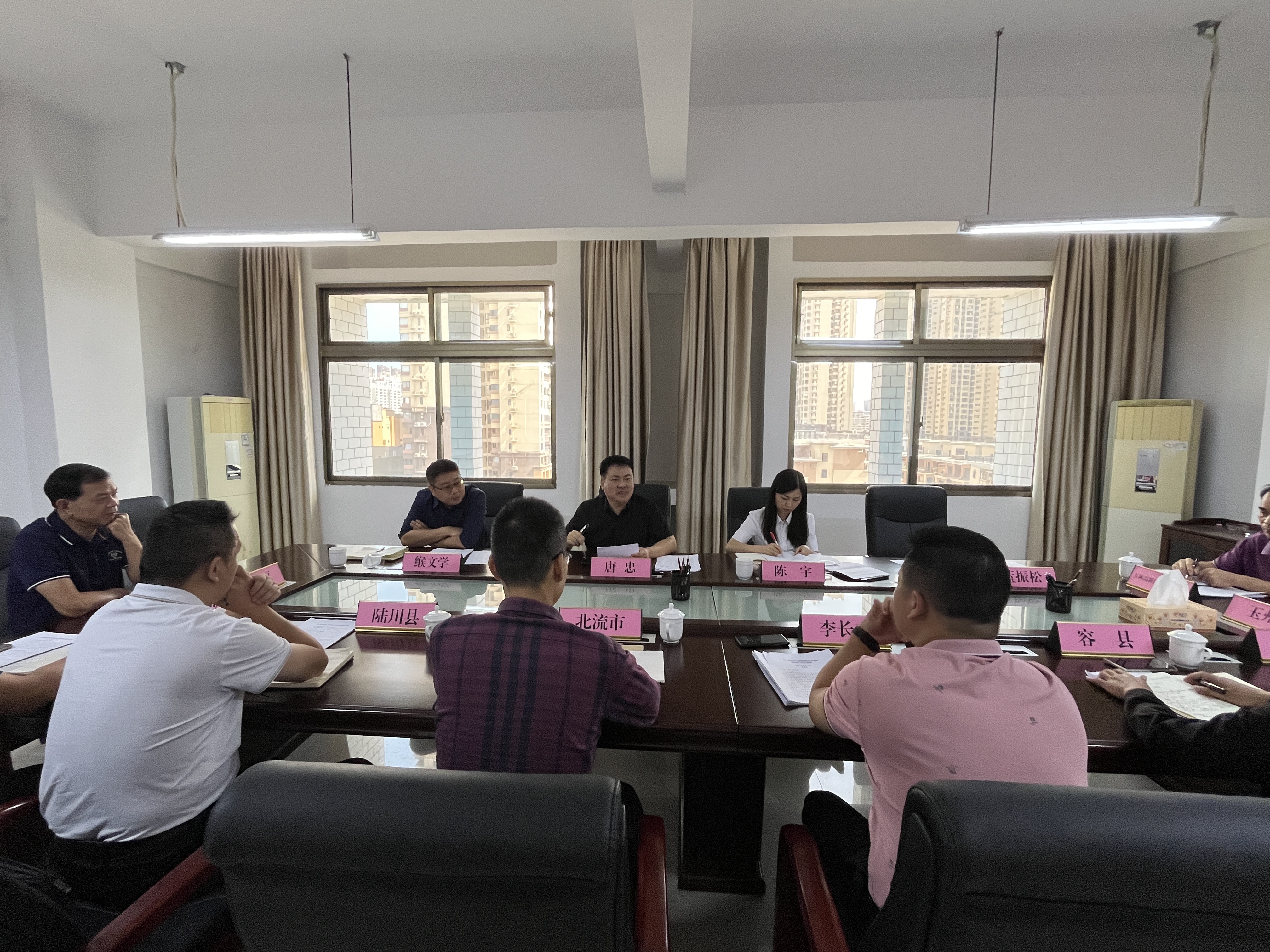 图1 与玉林市委社会工作部座谈.jpg beats365(中国区)-唯一官方网站